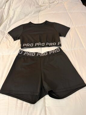 Black 'PRO' Crop Top & Shorts Set